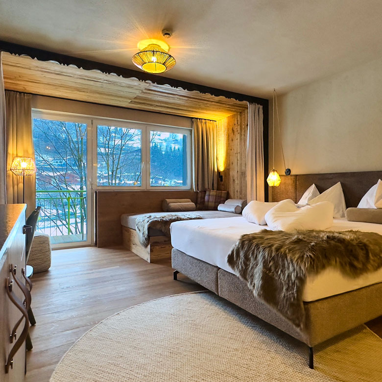 Hotelzimmer mit Balkon in Kaprun, carpe solem ZOE